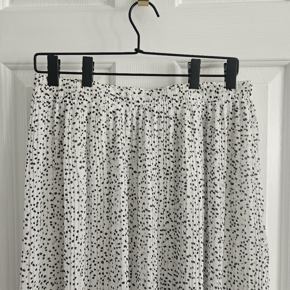 NWOT WD . NY Polka Dot Pleated Midi Skirt - Picture 5 of 9